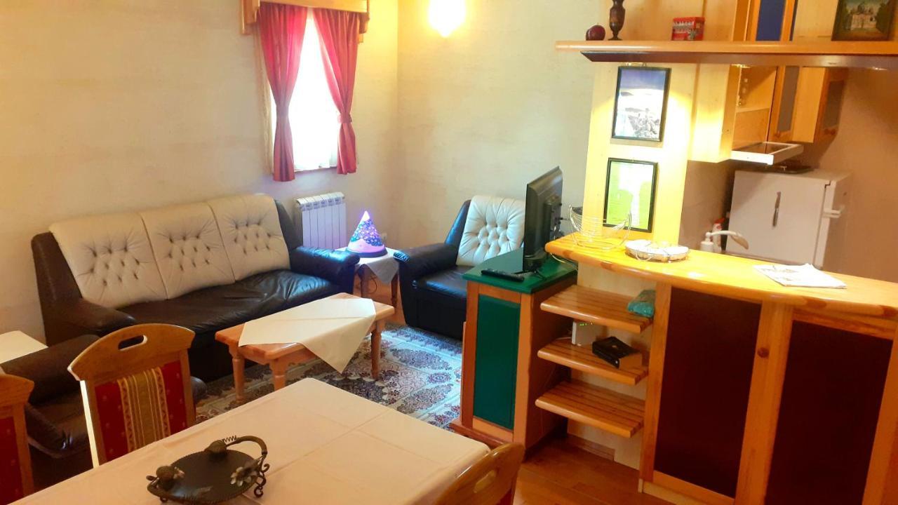 Kraljevi Konaci - Zelena Dolina - Apartment