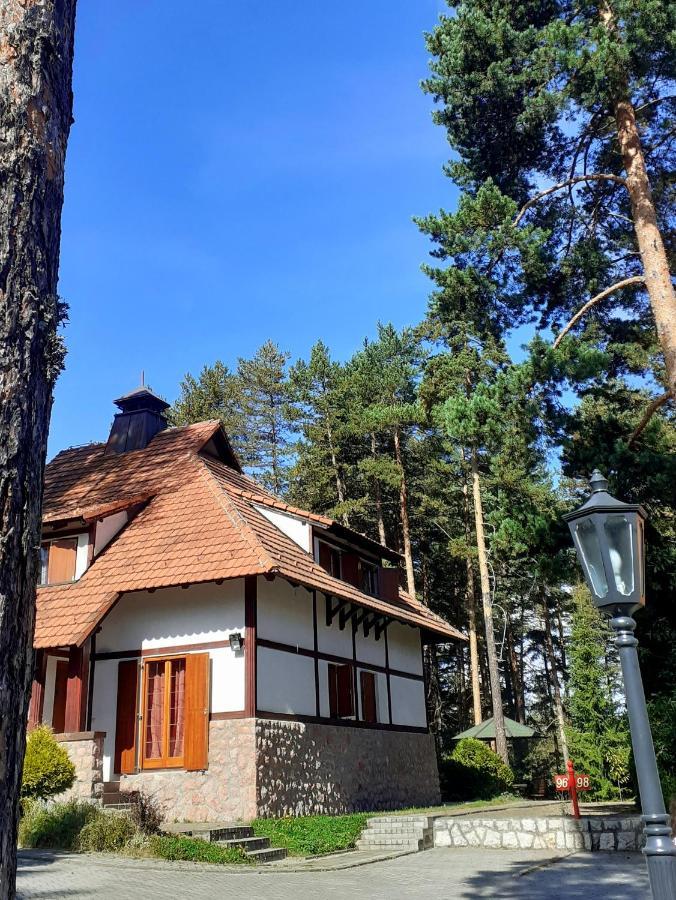 Apartment Kraljevi Konaci - Zelena Dolina - *