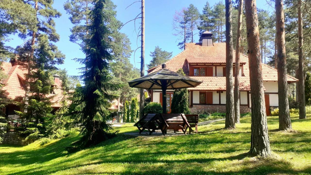 Kraljevi Konaci - Zelena Dolina -