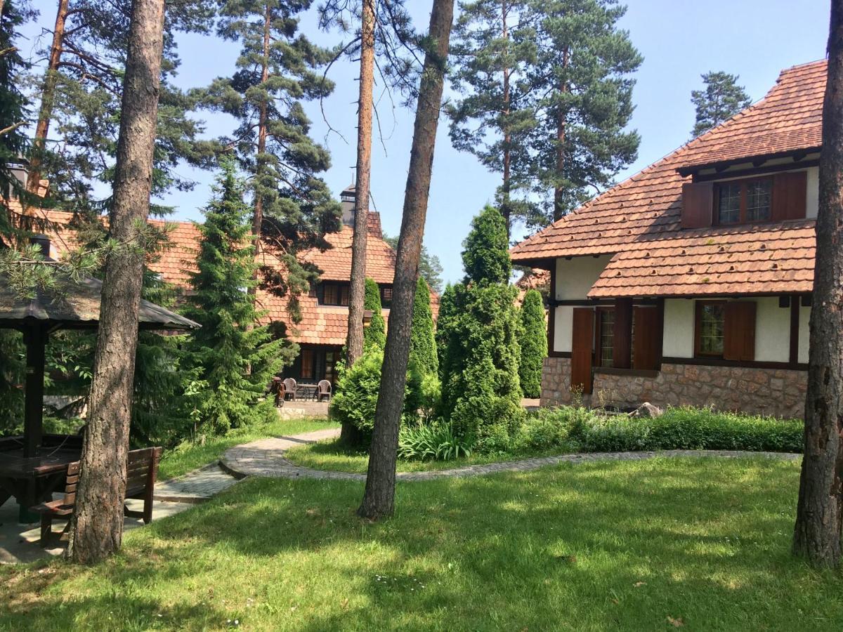 Kraljevi Konaci - Zelena Dolina - * Zlatibor